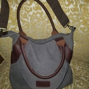 Canvas shoulder bag, lots of pockets